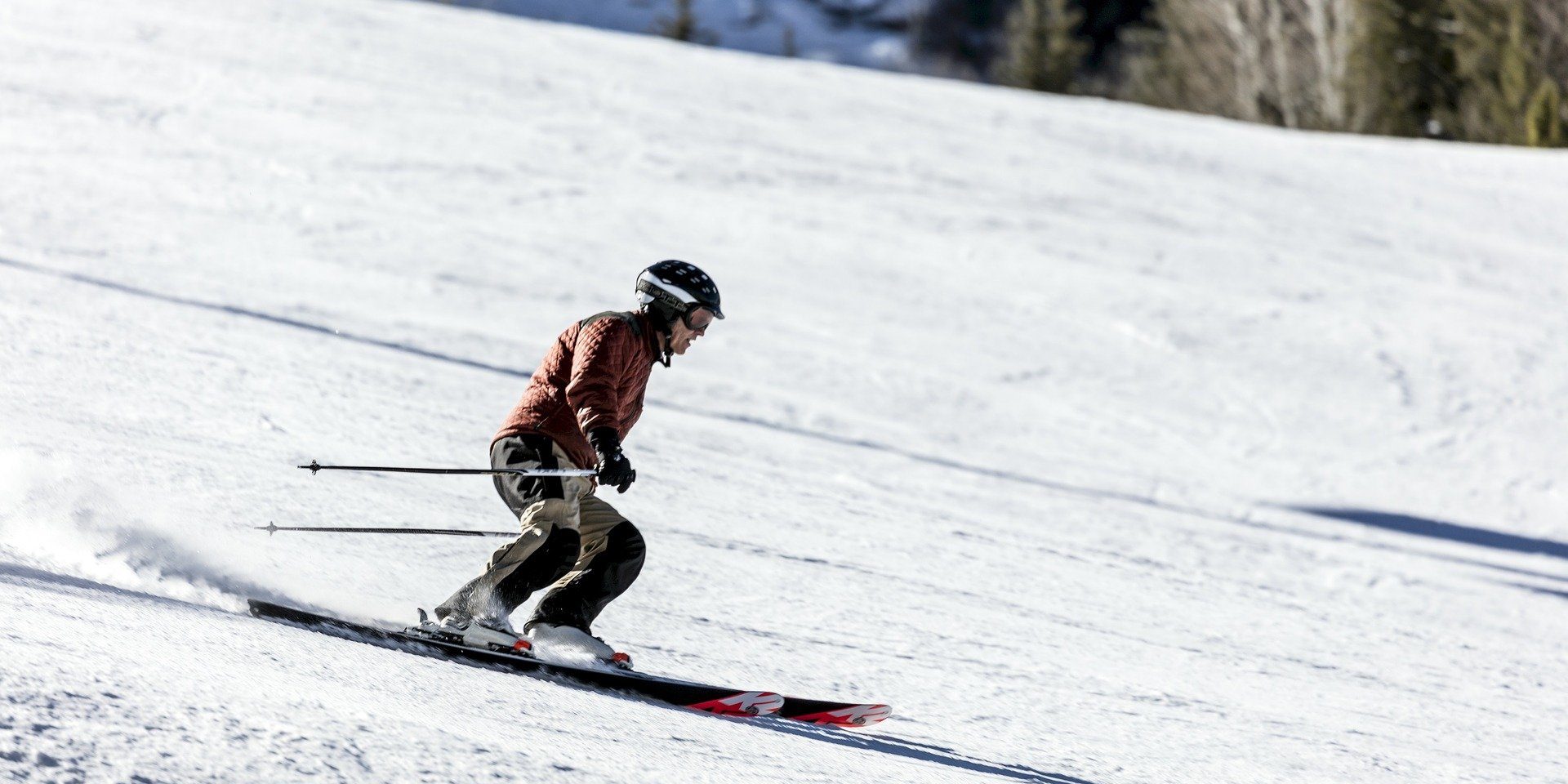 skiing-3728676_1920 (1)